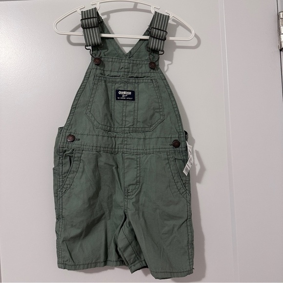 OshKosh B'gosh Other - Oshkosh B’Gosh Toddler Green Cargo Short Overalls Size 24 Months NWT